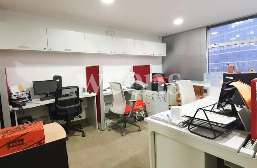 WEENS VENDE OFICINA EN SAN ISIDRO . MUY BUENA UBICACIÓN Y DISTRIBUCIÓN — foto 8