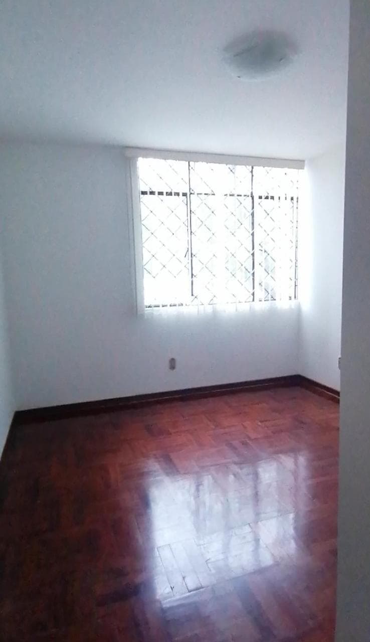 Excelente ubicación - límite con San Isidro - cerca Av. Aramburú / JV /922049556 — foto 1
