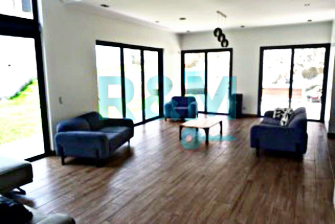 SE VENDE EXCLUSIVA CASA EN LA PLANICIE - OFERTE¡¡¡ — foto 5