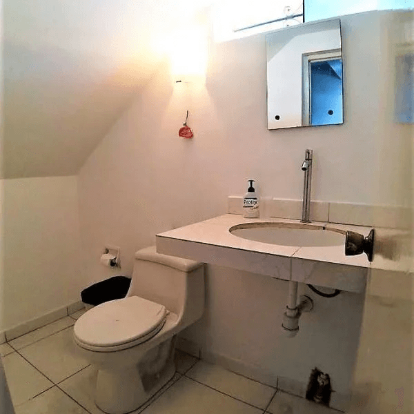 VENDO PRIMER PISO DE  M  COCHERA EL RANCHO  LA MOLINA  USD — foto 2