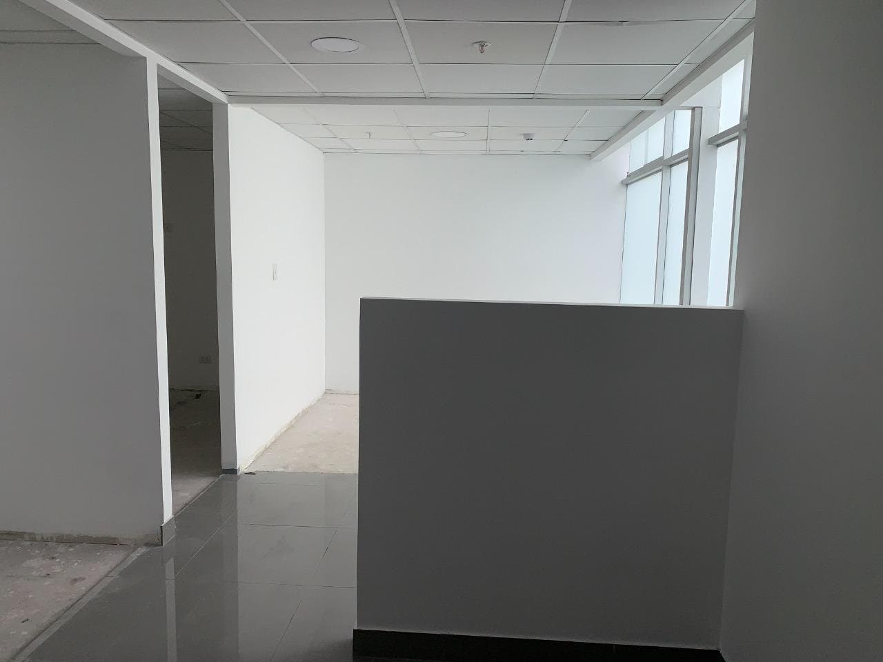 Excelente Oficinas empresariales — foto 10