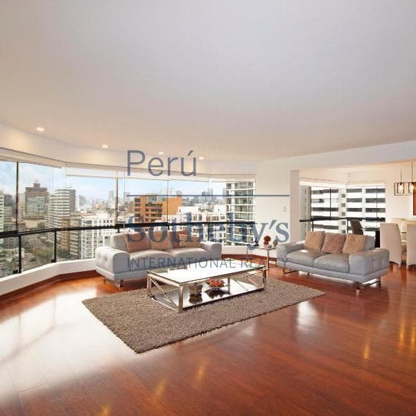 Exclusivo Departamento frente al Golf con una vista espectacular — foto 1