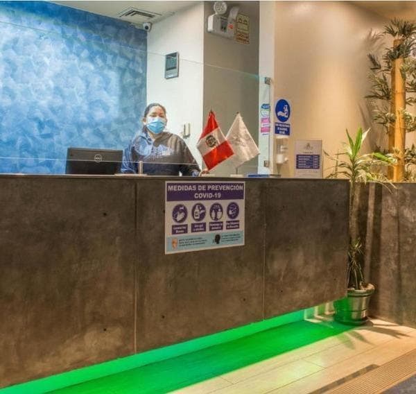SE VENDE HOTEL DE SEIS PISOS EN LINCE LIMITE CON SAN ISIDRO — foto 2