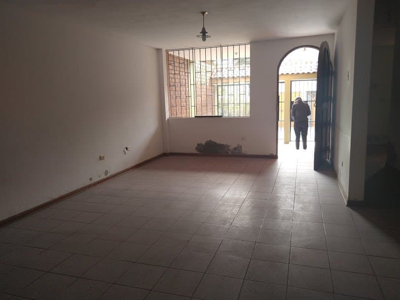 OCASIÓN!!!VENTA CASA LA MOLINA, ATENCIÓN INVERSIONISTAS — foto 2