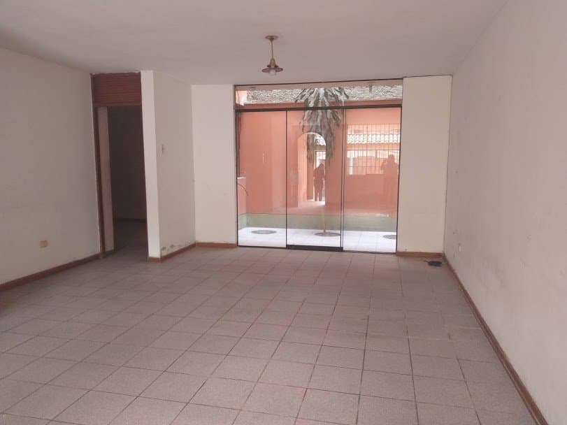 OCASIÓN!!!VENTA CASA LA MOLINA, ATENCIÓN INVERSIONISTAS — foto 3