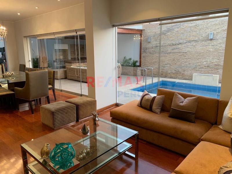 Bella casa de 5 dorm. Con piscina. Conjunto cerrado — foto 2
