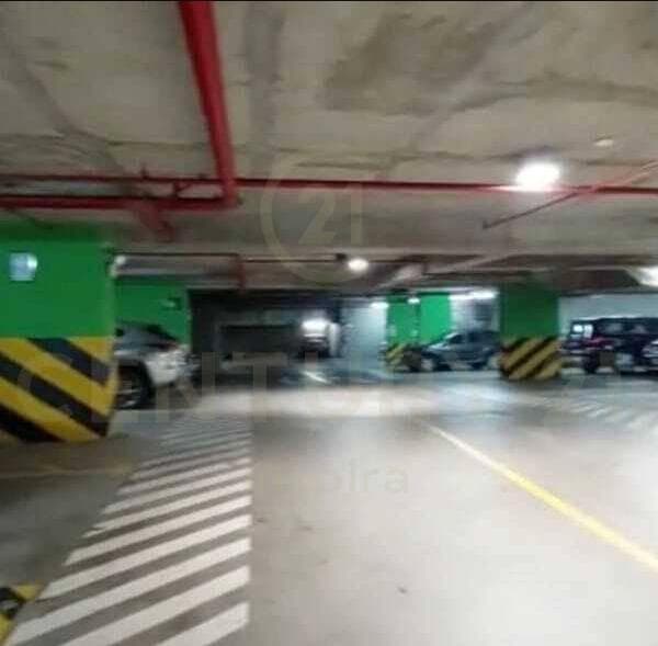¡GRAN OPORTUNIDAD! VENTA DE OFICINA EN CASCO EN LA MEJOR ZONA DE LA MOLINA — foto 1