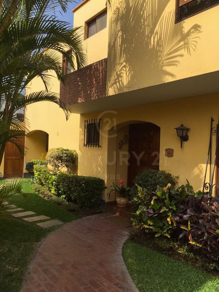 OPORTUNIDAD CASA EN VENTA LA MOLINA — foto 1