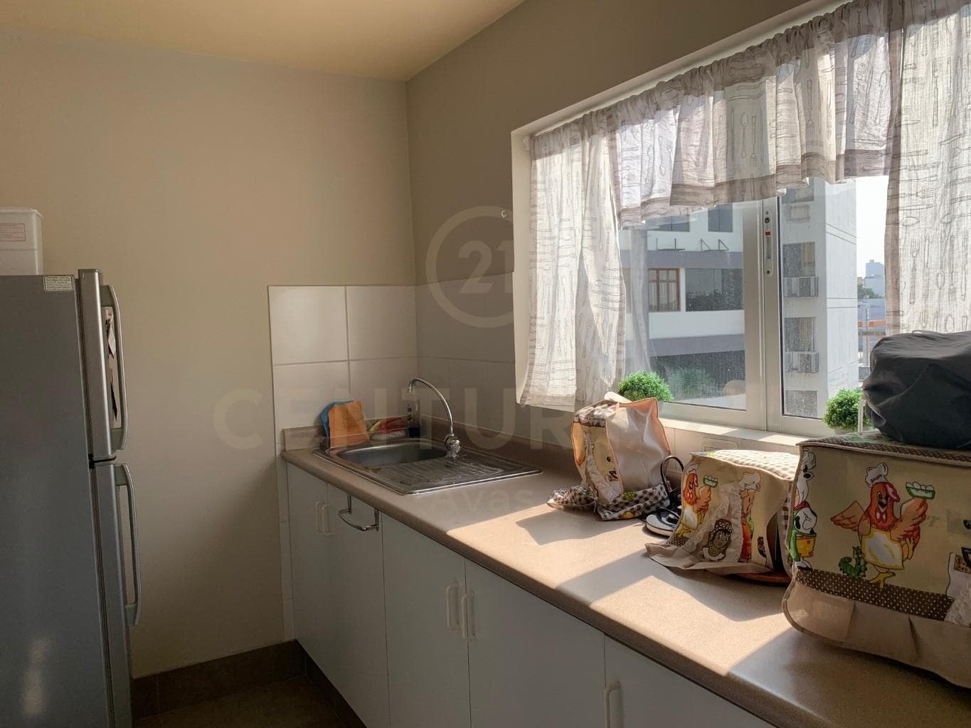 OPORTUNIDAD UNICA TRIPLEX EN VENTA MIRAFLORES — foto 3