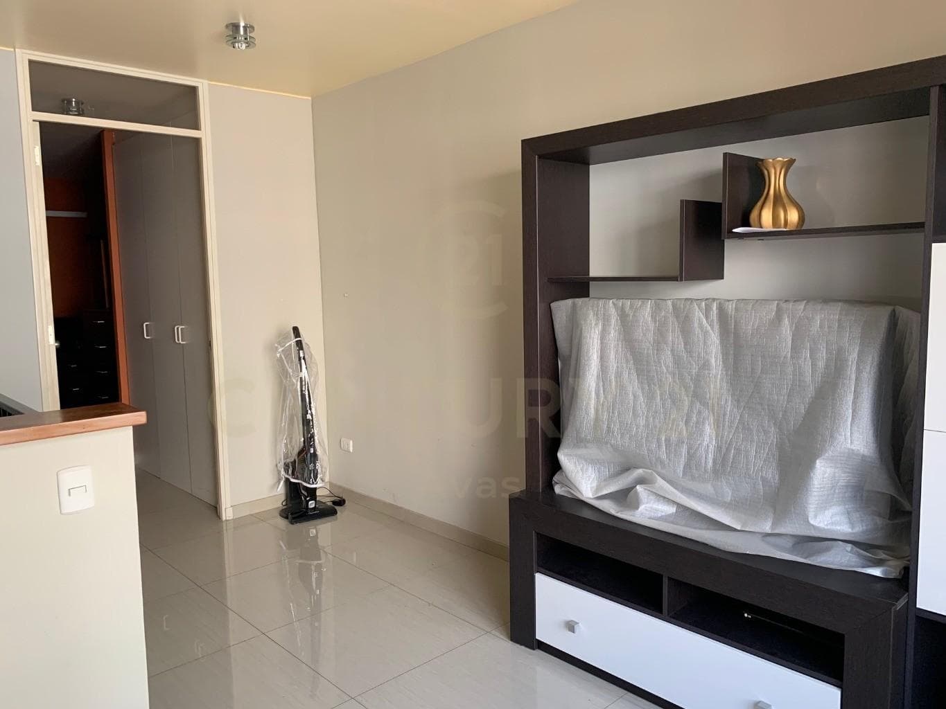 OPORTUNIDAD UNICA TRIPLEX EN VENTA MIRAFLORES — foto 6