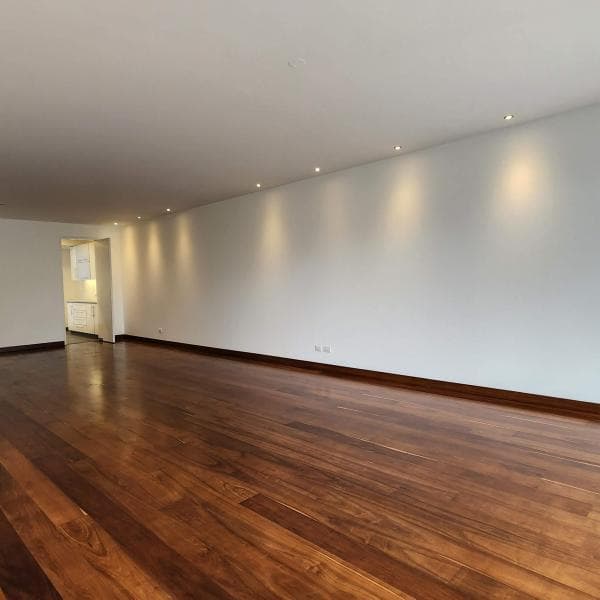 OCASION VENTA EXCLUSIVO DEPARTAMENTO  DORMITORIOS  SALIDA Y VISTA A PARQUE — foto 2