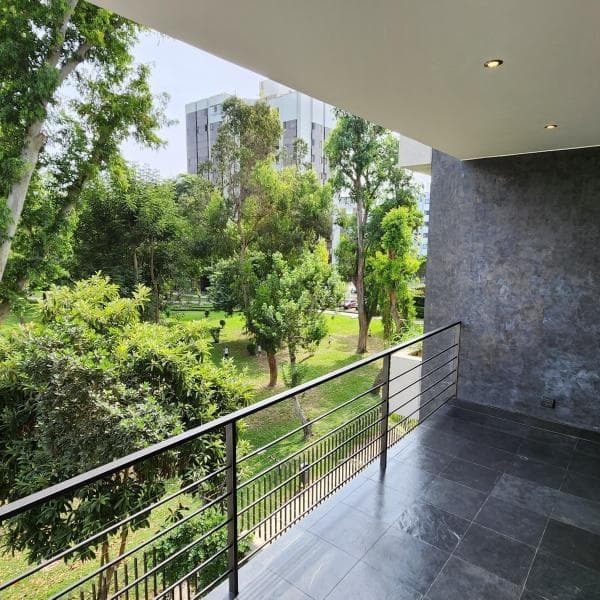 OCASION VENTA EXCLUSIVO DEPARTAMENTO  DORMITORIOS  SALIDA Y VISTA A PARQUE — foto 1