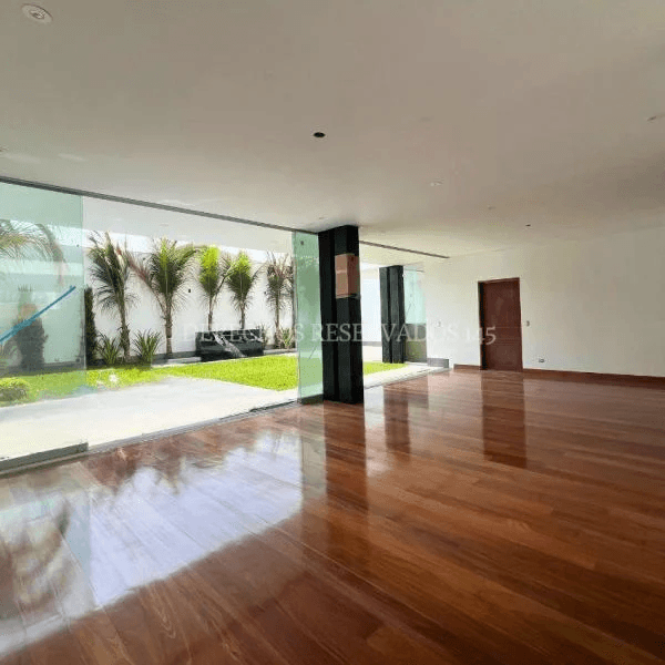 Hermosa Casa Independiente de Estreno en La Molina Vieja Negociable — foto 2