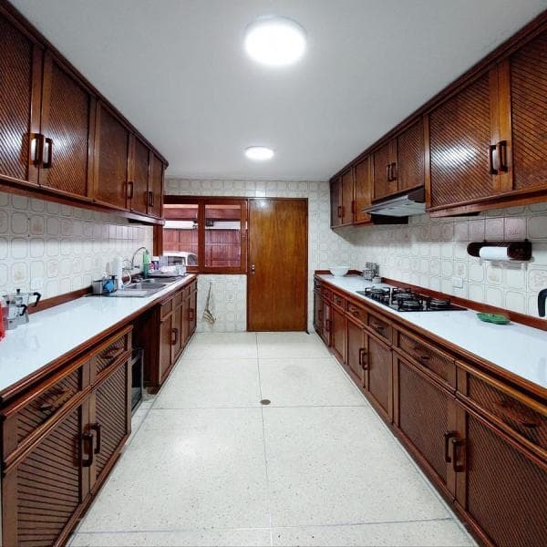Excelente casa con gran jardín mas cerra - La Molina Vieja — foto 13