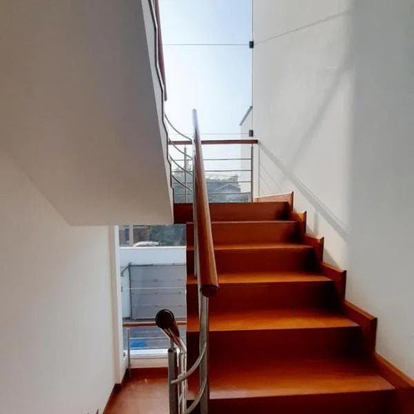OPORTUNIDAD, BAJO DE PRECIO! Casa  moderna minimalista en SIRIUS, LA MOLINA. — foto 13