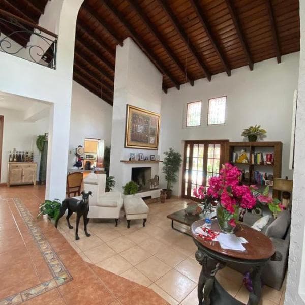 Oportunidad - VENTA DE CASA EN EL SOL DE LA MOLINA — foto 11