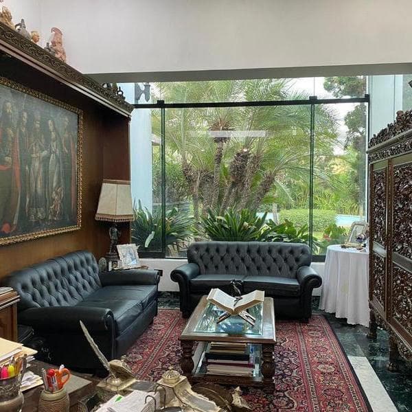 VENTA DE HERMOSA CASA CON JARDINES EN LA MOLINA — foto 3