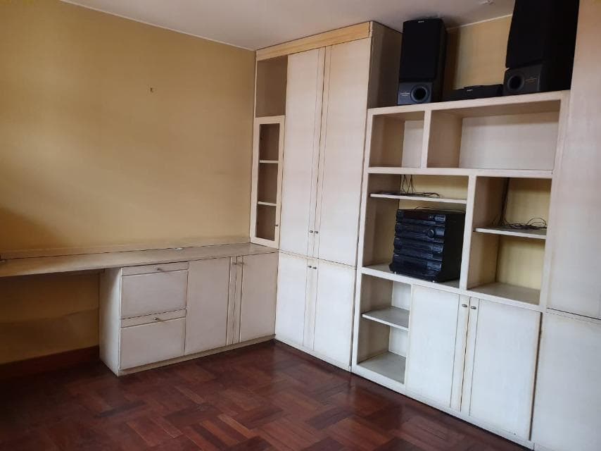 VENTA DE CASA CONSERVADA EN LA MOLINA. — foto 5