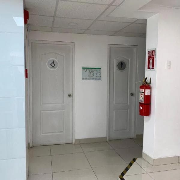 Super Oportunidad !!! Se Vende Excelente local comercial en el POLO — foto 7