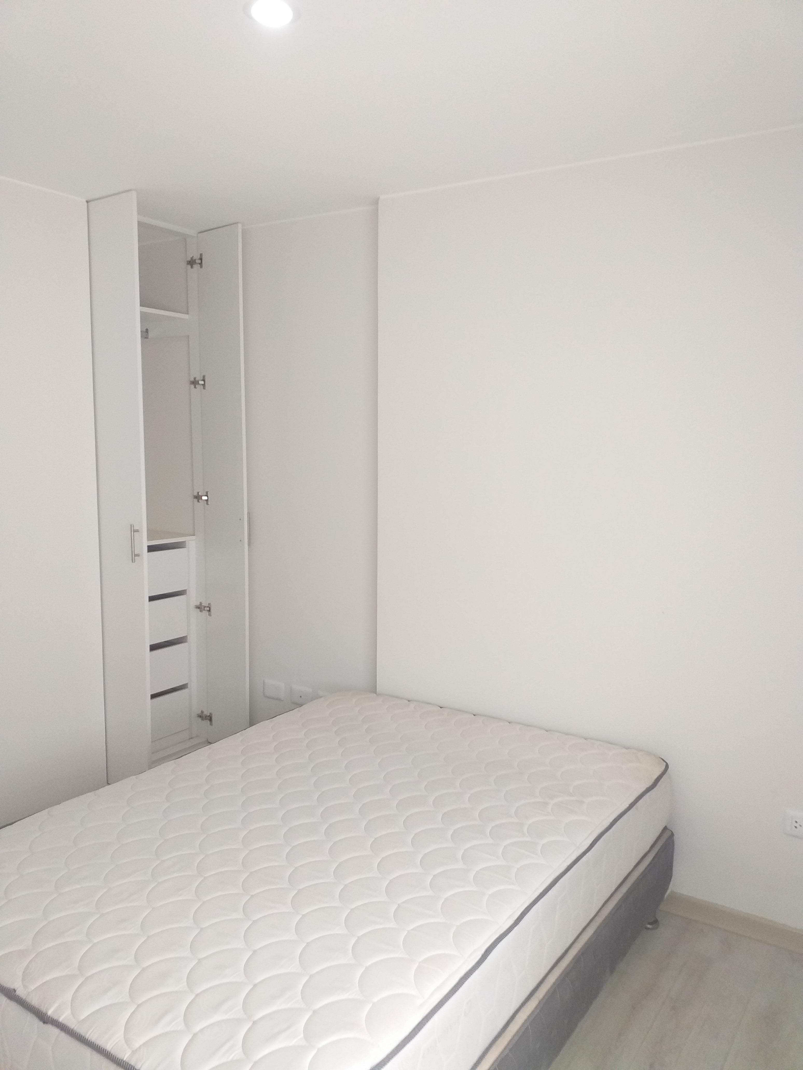 Moderno y funcional departamento amoblado límite San Isidro — foto 3