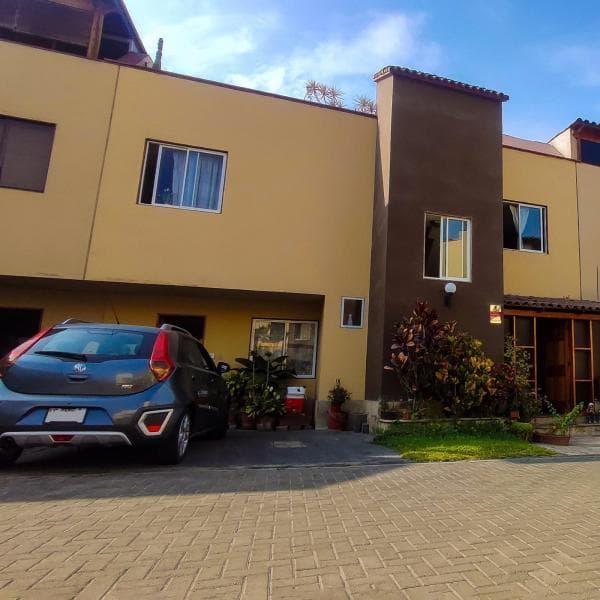 La Molina soleraetapalmite Lagunas condominioATechadam