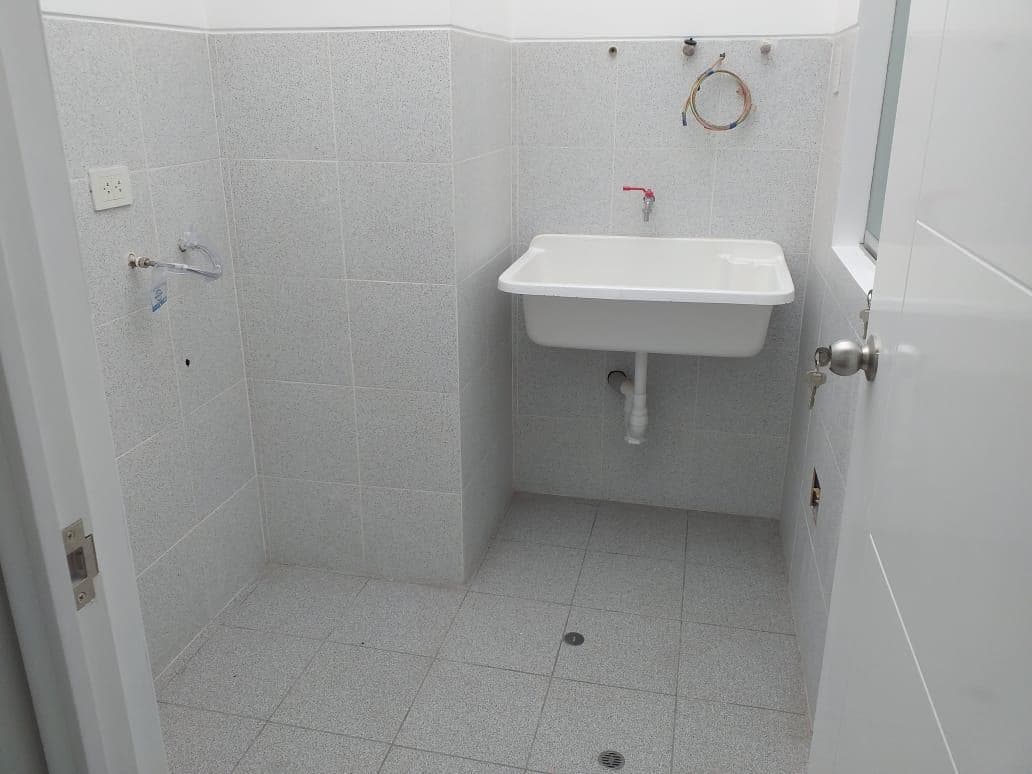 Dúplex de estreno en surco 4 habitaciones,  excelente precio — foto 2