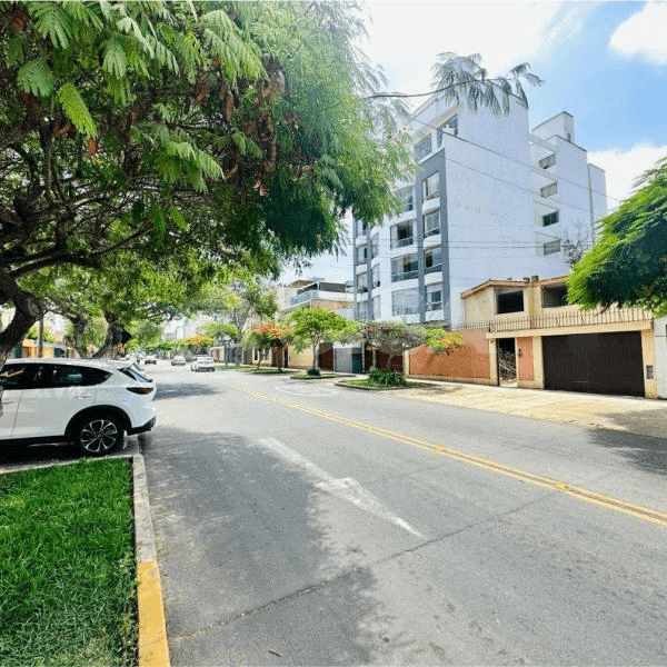 VENDO TERRENO EN SAN ISIDRO altura a Corpac parmetros para  pisos — foto 2
