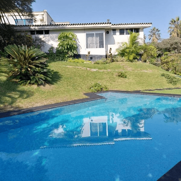 VENDO CASA LA PLANICIE CON VISTA PANORAMICA EN LA MOLINA