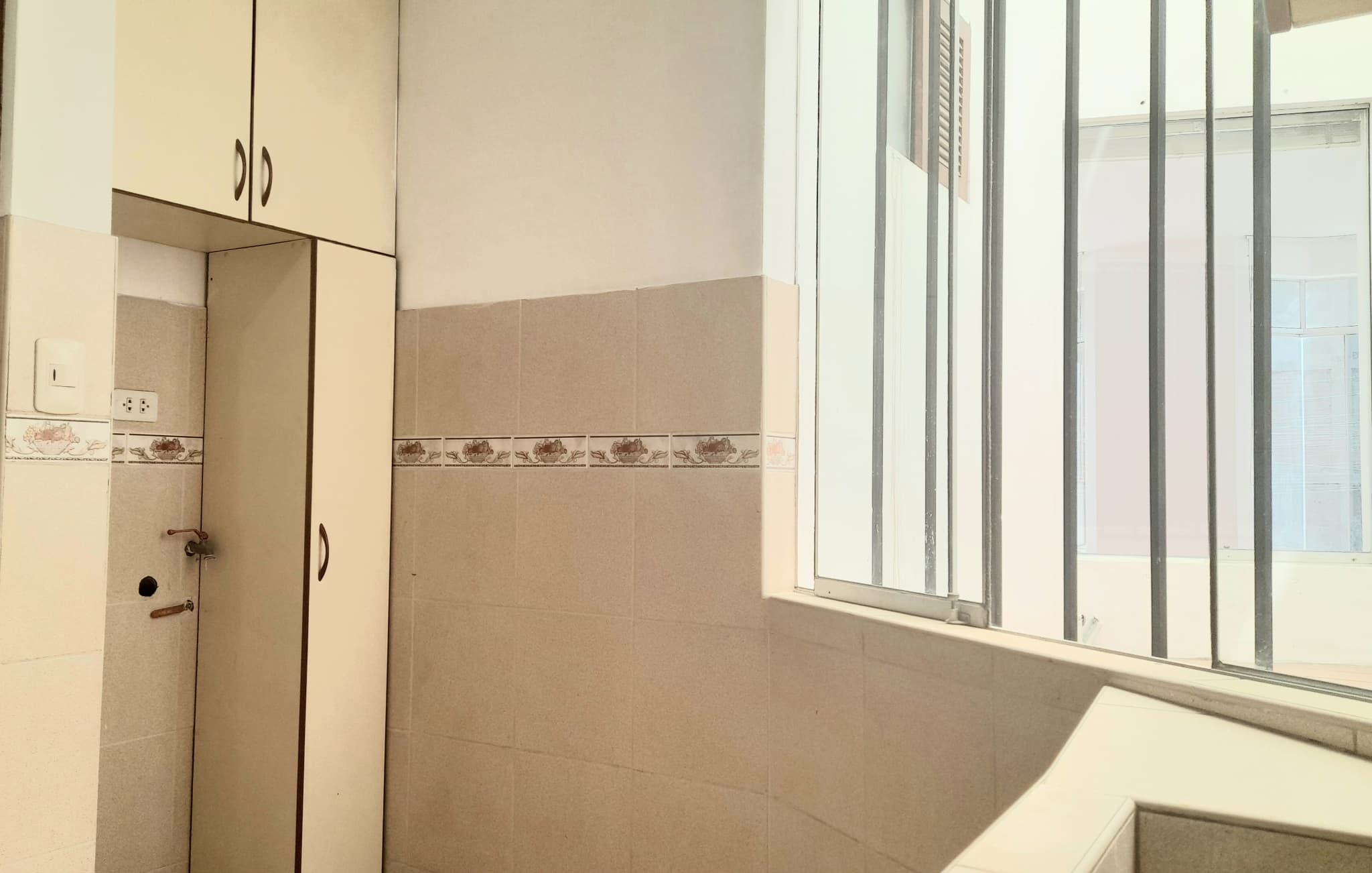Ocasion con Cochera! Venta de Dpto. Muy Iluminado y Ventilado en La Molina — foto 4