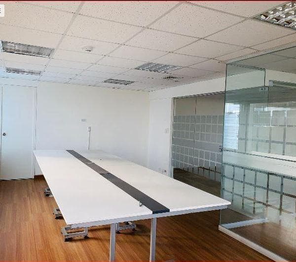 OPORTUNIDAD VENDO OFICINA 350 M2 SAN ISIDRO — foto 1