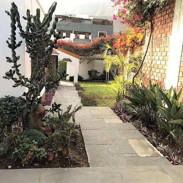720,000 DOLARES Gran OCASION!!! PRECIOSA CASA - ALAMOS DE MONTERRICO-  INGRESO GARITAS VIGILADAS — foto 1