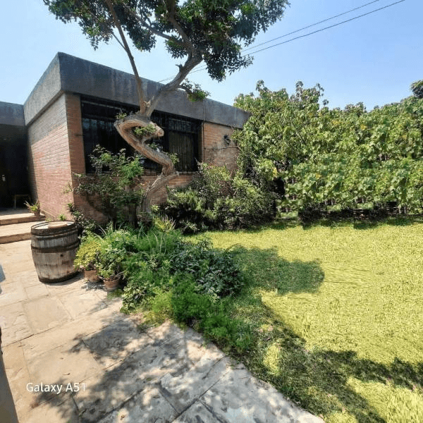 Venta de un espectacular terreno en La Molina con casa incluida — foto 1