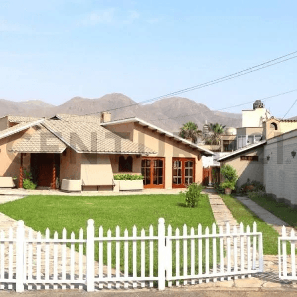 OPORTUNIDAD DE VENTA DE CASA EN LA MOLINA VIEJA — foto 1