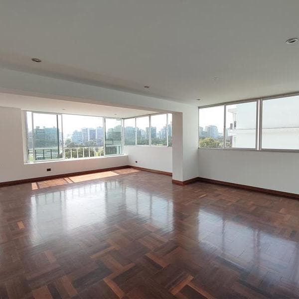 **GRAN OPORTUNIDAD - DEPARTAMENTO EN VENTA - SAN ISIDRO** — foto 2