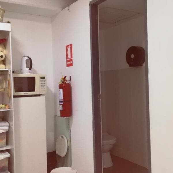 OPORTUNIDAD: EN VENTA  TIENDA EN EL CENTRO COMERCIAL DE CHACARILLA!! — foto 3