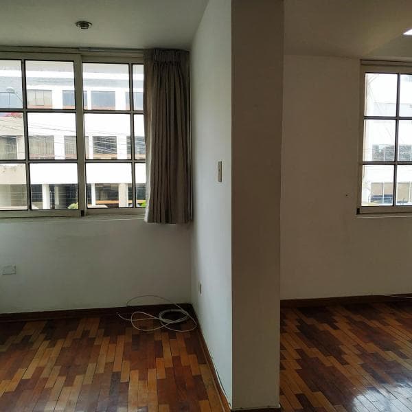 SE VENDE LINDO DUPLEX CON AIRES  EN LOMAS DE LA MOLINA — foto 2