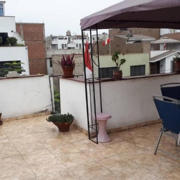 VENDO MI PEQUEÑA Y LINDA CASA EN LA MOLINA- NEGOCIABLE — foto 4
