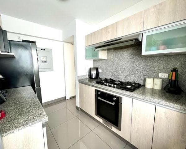 VENTA DEPARTAMENTO MODERNO EN SANTIAGO DE SURCO — foto 8