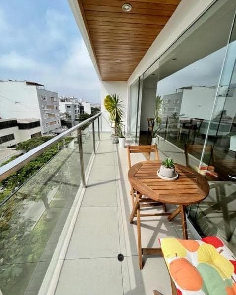 VENTA DEPARTAMENTO MODERNO EN SANTIAGO DE SURCO
