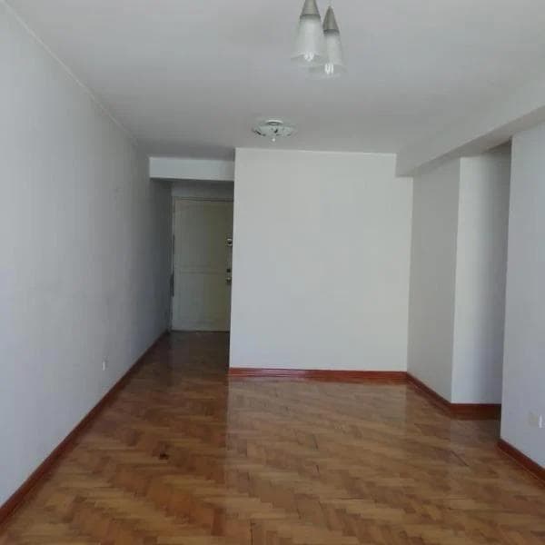 VENDO DPTO EN OPORTUNIDAD MIRAFLORES