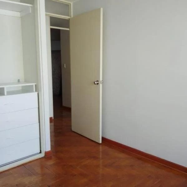 VENDO DPTO EN OPORTUNIDAD MIRAFLORES — foto 7