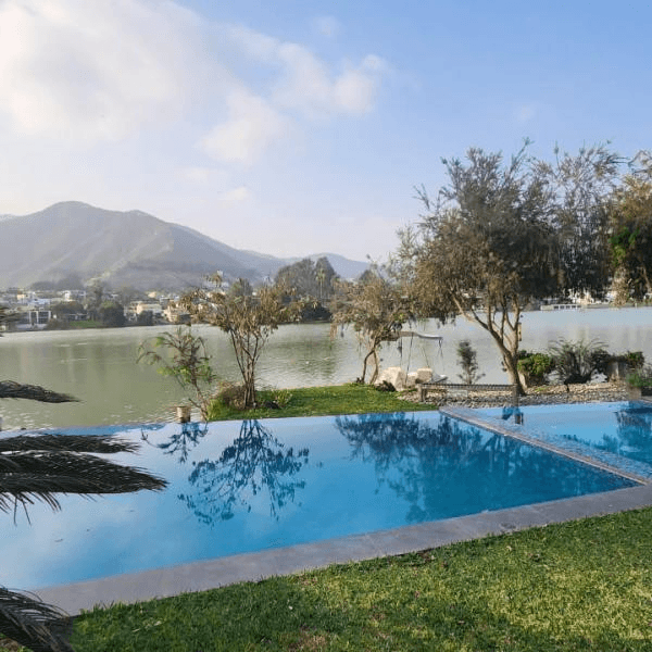 ESPECTACULAR CASA CON BORDE AL LAGO  LA MOLINA — foto 9