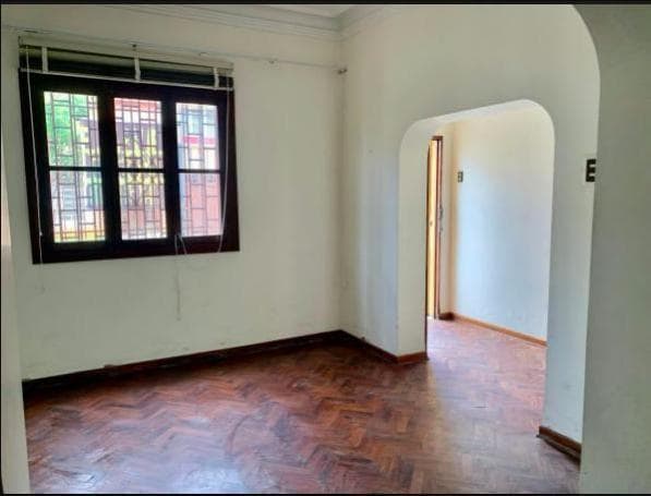 Se Vende Casa por remodelar en  San Isidro  precio de ocasion — foto 1