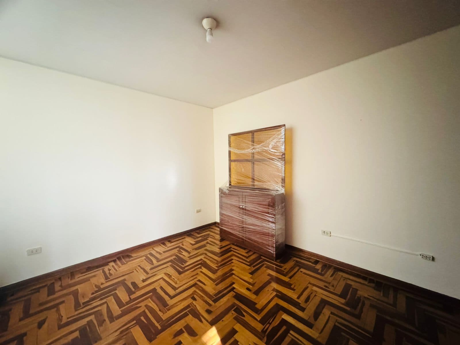 VENDO AMPLIO Y LUMINOSO DEPARTAMENTO EN SAN ISIDRO – 198 m² — foto 21