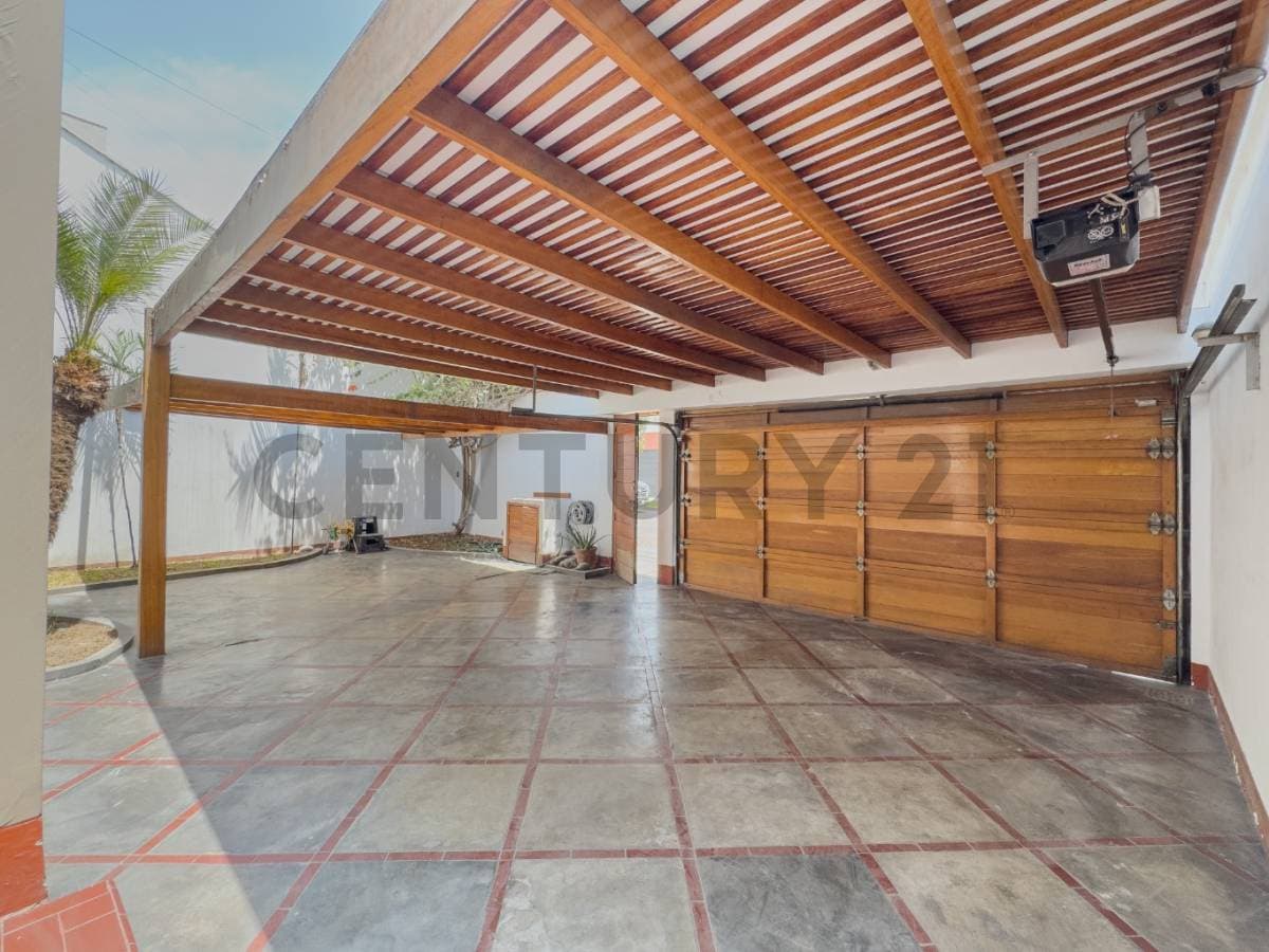 Venta de hermosa y acogedora casa en Surco — foto 2
