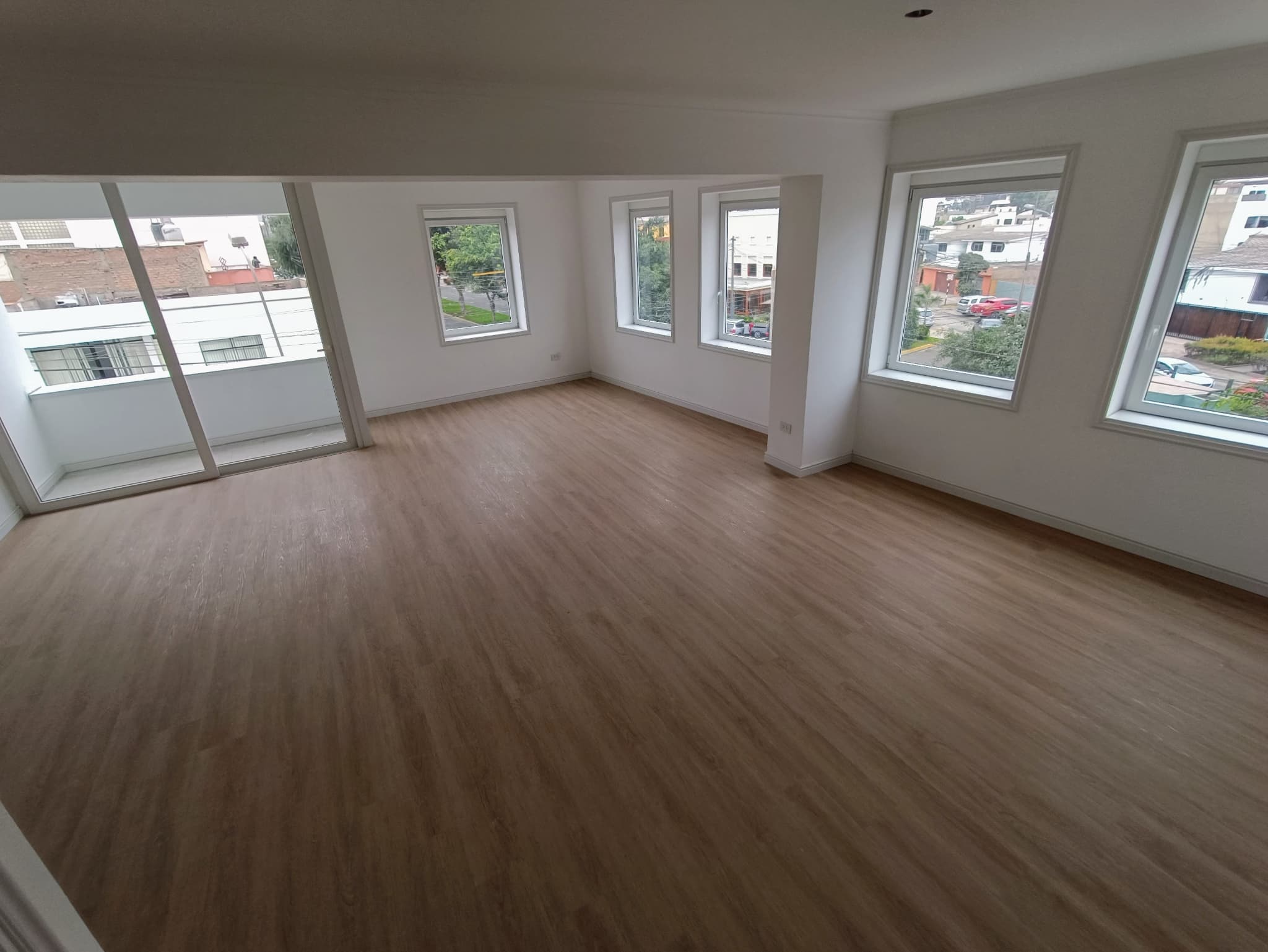 DEPARTAMENTOS DE ESTRENO EN AVENIDA LA ENCADA - SURCO — foto 4