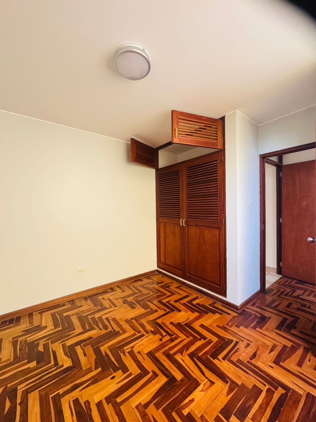 VENDO AMPLIO Y LUMINOSO DEPARTAMENTO EN SAN ISIDRO – 198 m² — foto 19