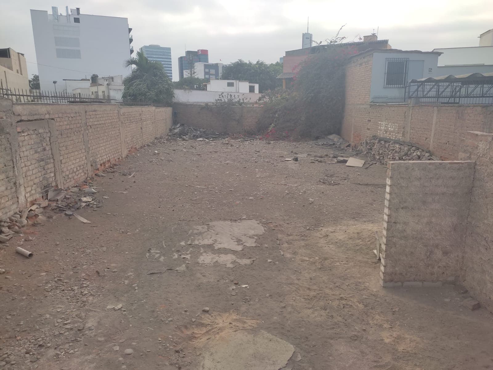 OPORTUNIDAD TERRENO EN SAN ISIDRO — foto 4