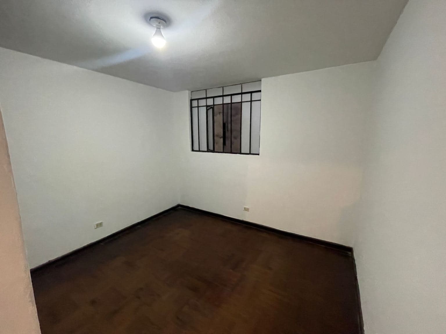 Oportunidad $$$ - 3 Dorm. 3er Piso SIN ASCENSOR y Frente a C. C. Risso! — foto 8