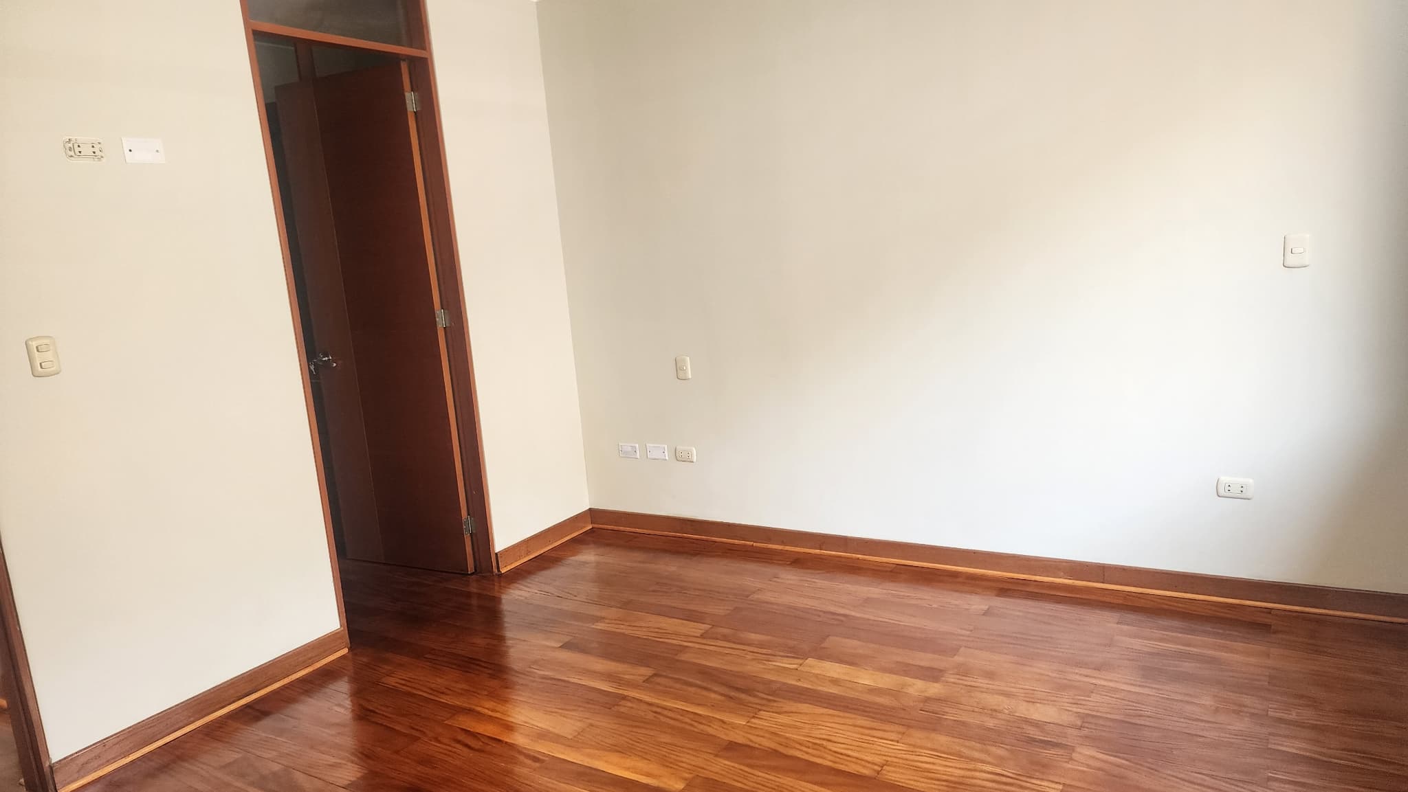 Vendo Casa  La Molina Con Piscina — foto 3